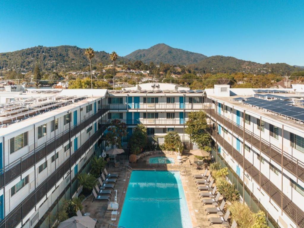 Marin Suites Hotel Corte Madera Exterior photo